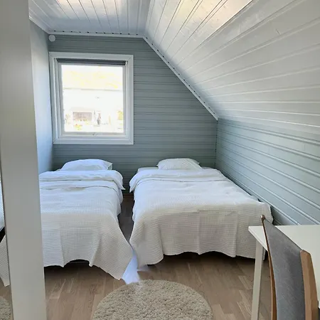 빌라 Sentrumsnaer Og Tilbaketrukket Villa! 보도