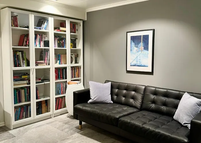 Sentrumsnaer Og Tilbaketrukket - 5 Min Gange Til Aspmyra Stadion!