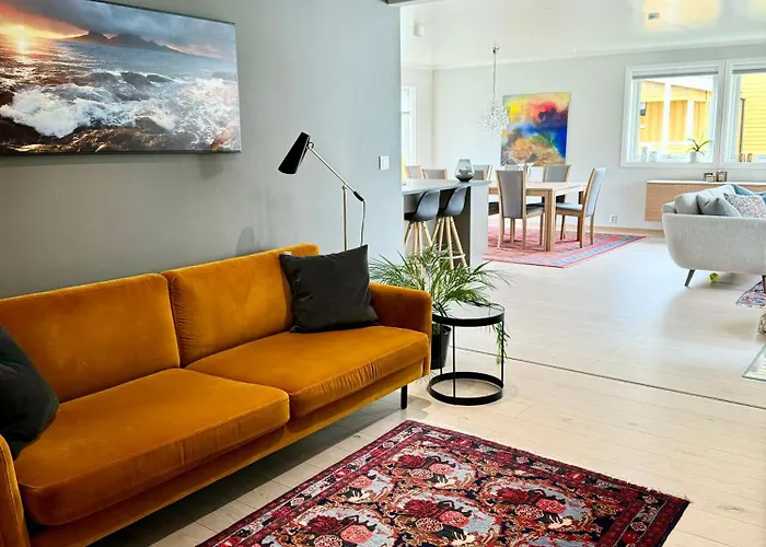Villa Sentrumsnaer Og Tilbaketrukket - 5 Min Gange Til Aspmyra Stadion! Bodø